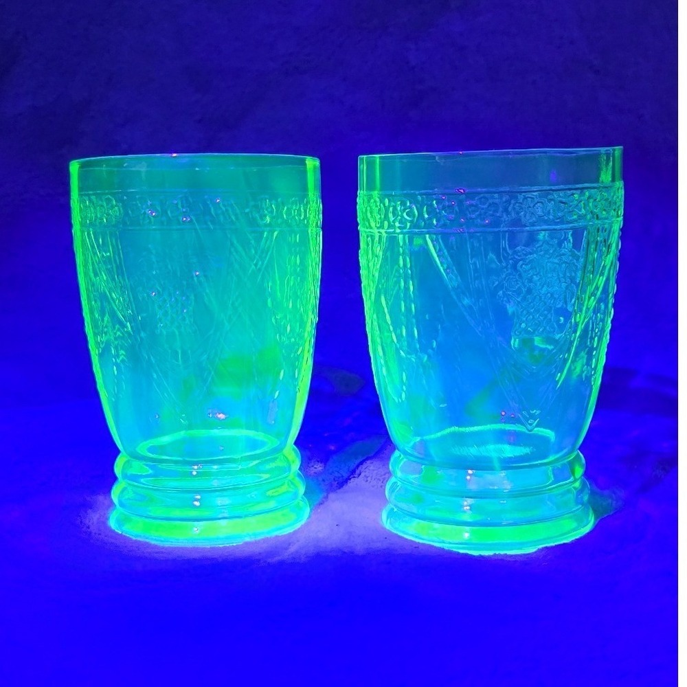 Vintage Federal Glass Uranium Georgian "Lovebirds" Juice Tumblers 4" 9oz. Flat